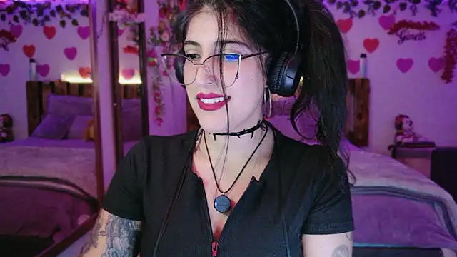 Snapshot of azahar__ziiz chatting on 03/23/26, 06:01 azahar ziiz online show from 03/23/26, 06:01