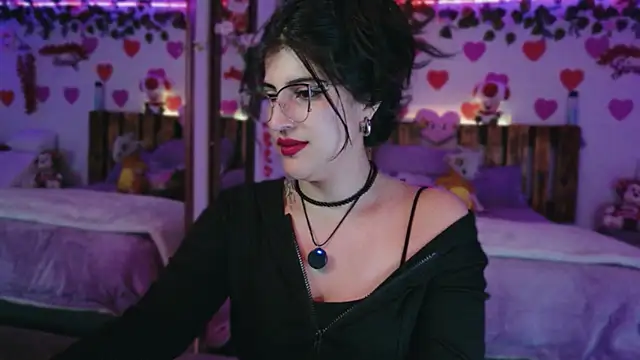 Snapshot of azahar__ziiz chatting on 05/25/26, 11:33 azahar ziiz online show from 05/25/26, 11:33