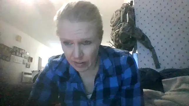 Snapshot of lisamatty4601 chatting on 01/11/25, 10:51 lisamatty4601 online show from 01/11/25, 10:51