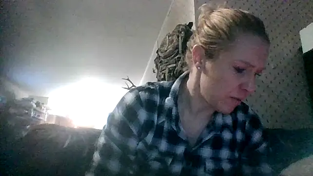 Snapshot of lisamatty4601 chatting on 01/18/25, 11:00 lisamatty4601 online show from 01/18/25, 11:00