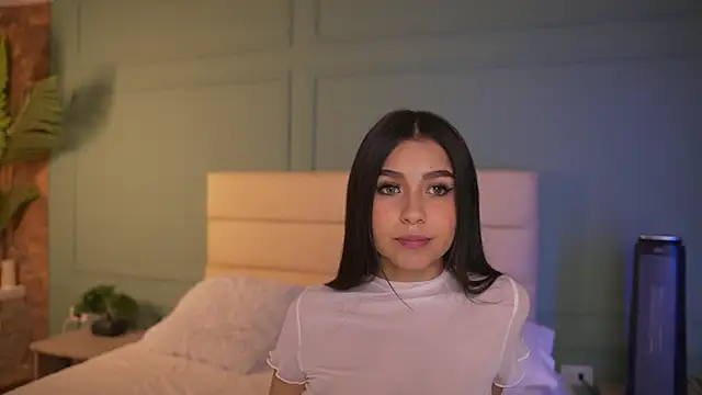 Ashley Jones9 online show from 12/03/25, 02:04