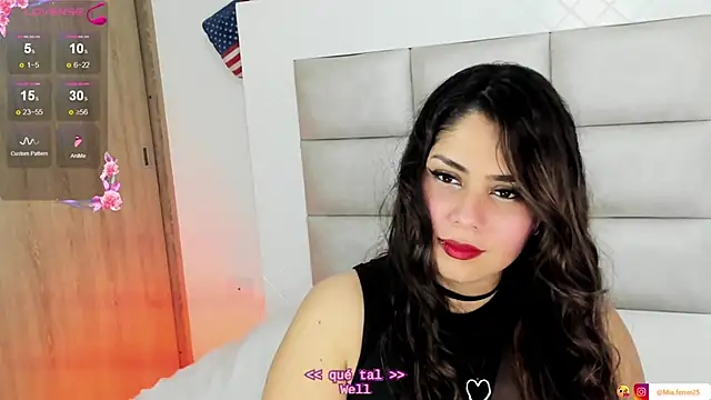 Snapshot of Goddess_mia2 chatting on 10/05/25, 03:05 Goddess mia2 online show from 10/05/25, 03:05