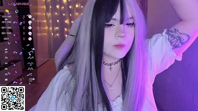 SelenaCute online show from 03/06/26, 05:59