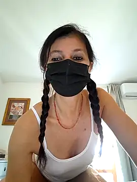 Silvia Zeno online show from 11/06/25, 01:23