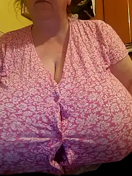 Snapshot of Nataliesbestjuggs chatting on 10/06/25, 07:33 Nataliesbestjuggs online show from 10/06/25, 07:33
