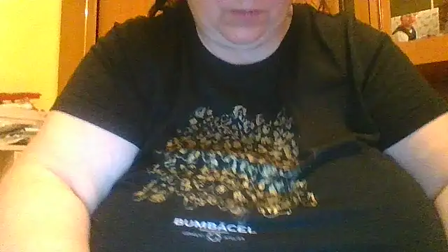 Nataliesbestjuggs online show from 11/14/25, 11:02