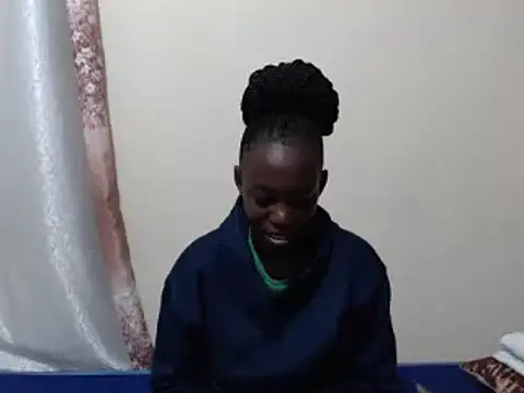 Snapshot of lizbela1 chatting on 03/11/25, 06:52 lizbela1 online show from 03/11/25, 06:52