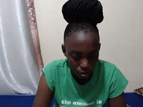 Snapshot of lizbela1 chatting on 03/20/25, 07:04 lizbela1 online show from 03/20/25, 07:04