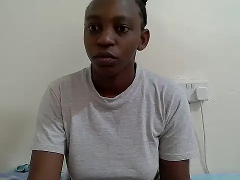 Snapshot of lizbela1 chatting on 09/11/25, 10:15 lizbela1 online show from 09/11/25, 10:15