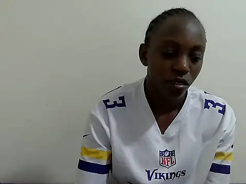 Snapshot of lizbela1 chatting on 09/14/25, 04:28 lizbela1 online show from 09/14/25, 04:28