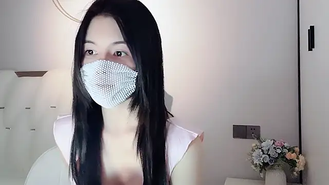 Snapshot of lvy-w chatting on 12/30/24, 12:52 lvy-w online show from 12/30/24, 12:52