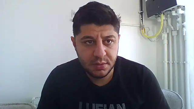 Snapshot of erkekkkadam chatting on 01/01/25, 07:09 erkekkkadam online show from 01/01/25, 07:09