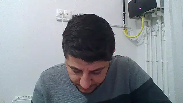 Snapshot of erkekkkadam chatting on 01/01/25, 03:24 erkekkkadam online show from 01/01/25, 03:24