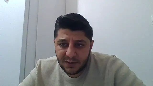 Snapshot of erkekkkadam chatting on 01/05/25, 03:23 erkekkkadam online show from 01/05/25, 03:23