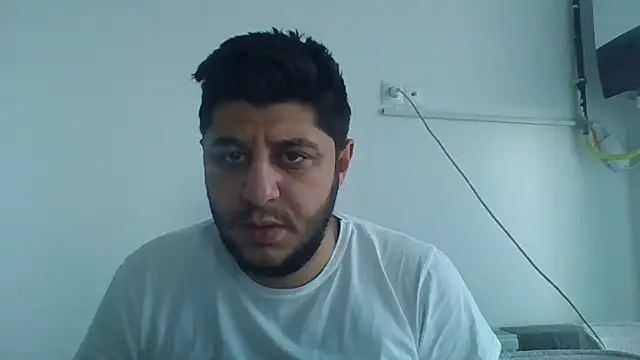 Snapshot of erkekkkadam chatting on 01/19/25, 05:15 erkekkkadam online show from 01/19/25, 05:15