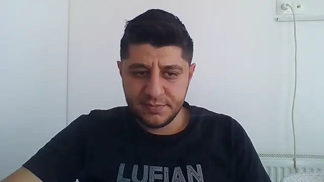 Snapshot of erkekkkadam chatting on 01/28/25, 11:17 erkekkkadam online show from 01/28/25, 11:17