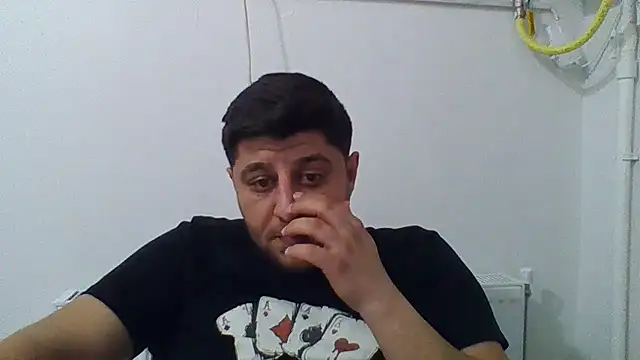 Snapshot of erkekkkadam chatting on 03/10/25, 07:29 erkekkkadam online show from 03/10/25, 07:29