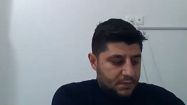 Snapshot of erkekkkadam chatting on 11/18/25, 04:33 erkekkkadam online show from 11/18/25, 04:33