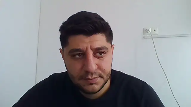 Snapshot of erkekkkadam chatting on 12/15/25, 09:35 erkekkkadam online show from 12/15/25, 09:35