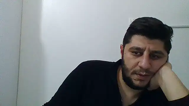 Snapshot of erkekkkadam chatting on 01/14/26, 03:28 erkekkkadam online show from 01/14/26, 03:28