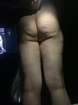 Snapshot of ft2022W chatting on 12/20/24, 10:16 ft2022W online show from 12/20/24, 10:16