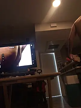 Snapshot of ft2022W chatting on 01/31/25, 09:27 ft2022W online show from 01/31/25, 09:27