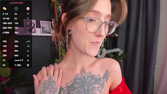 Lola Missy online show from 12/31/24, 05:44