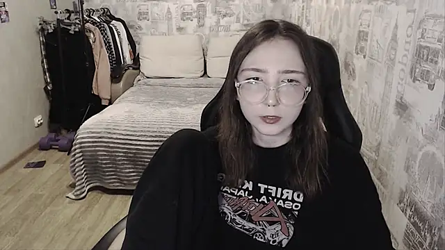 Snapshot of AmeliaKamishiro chatting on 12/21/24, 12:59 AmeliaKamishiro online show from 12/21/24, 12:59