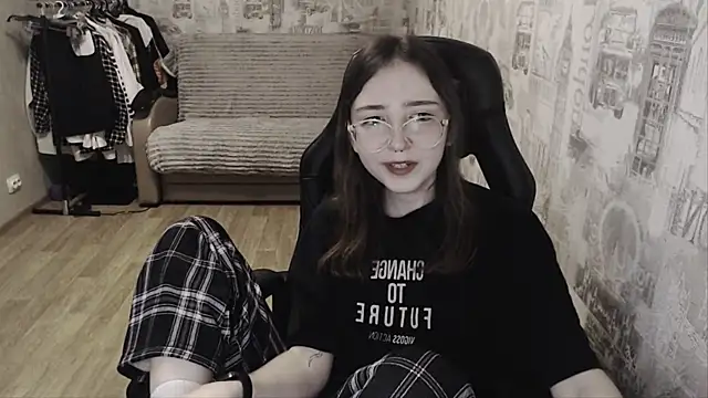 Snapshot of AmeliaKamishiro chatting on 01/13/25, 02:50 AmeliaKamishiro online show from 01/13/25, 02:50