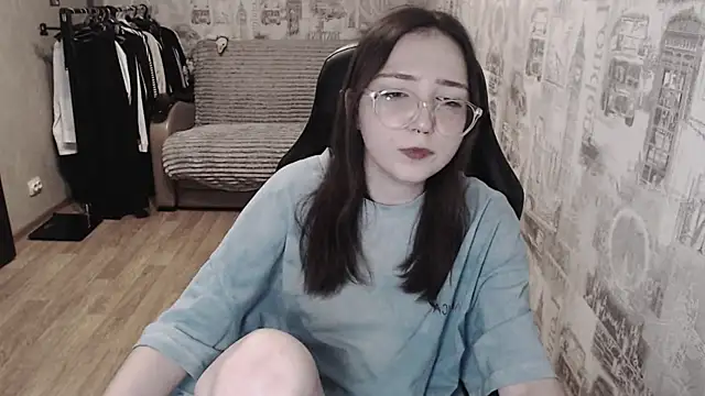 Snapshot of AmeliaKamishiro chatting on 03/04/25, 07:32 AmeliaKamishiro online show from 03/04/25, 07:32