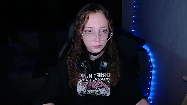 Snapshot of AmeliaKamishiro chatting on 10/07/25, 08:06 AmeliaKamishiro online show from 10/07/25, 08:06