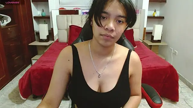 laureentt  online show from 03/10/25, 03:01