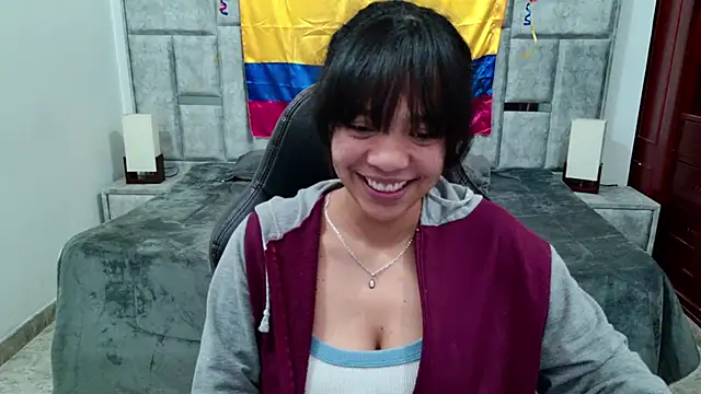 laureentt  online show from 06/13/26, 03:15