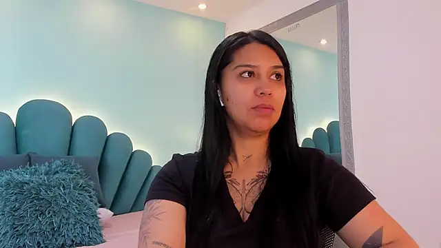 sharlott18 online show from 03/14/26, 12:21