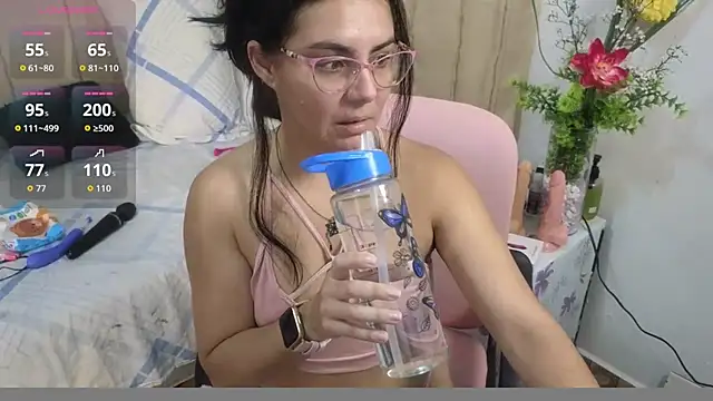 Snapshot of lovely_trix chatting on 04/14/26, 03:51 lovely trix online show from 04/14/26, 03:51
