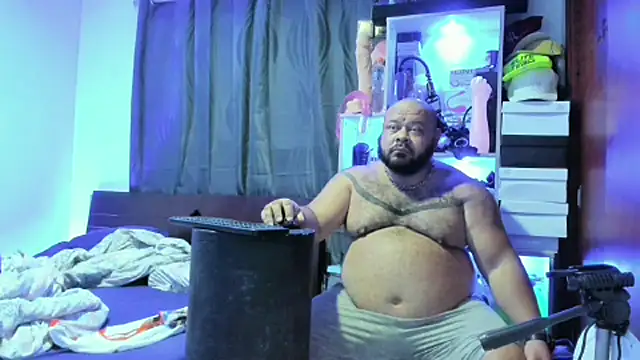 Latino bigcock online show from 02/21/25, 10:37