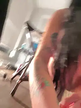 Snapshot of bestorbetter chatting on 03/04/25, 09:40 bestorbetter online show from 03/04/25, 09:40