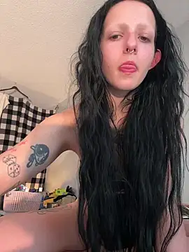 Snapshot of bestorbetter chatting on 03/04/25, 09:54 bestorbetter online show from 03/04/25, 09:54