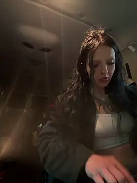 Snapshot of bestorbetter chatting on 03/16/26, 03:45 bestorbetter online show from 03/16/26, 03:45