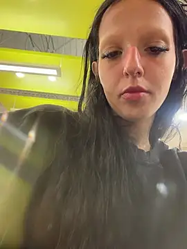 Snapshot of bestorbetter chatting on 03/17/26, 07:33 bestorbetter online show from 03/17/26, 07:33