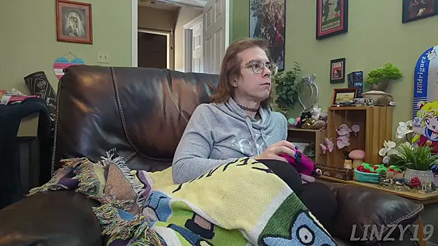 Linzy 19 online show from 01/22/25, 04:55