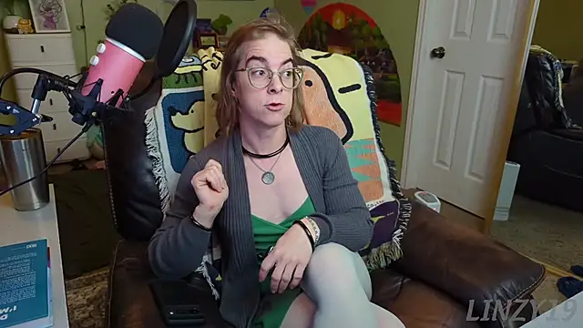 Linzy 19 online show from 03/04/25, 05:56