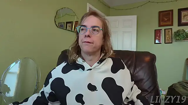 Linzy 19 online show from 11/05/25, 02:50