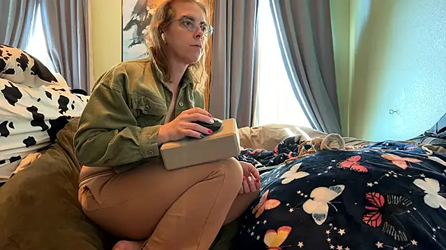 Linzy 19 online show from 02/27/26, 07:14