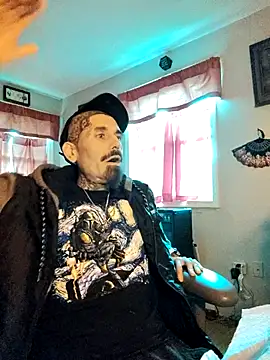 Snapshot of RoosterWabbit chatting on 05/02/26, 11:43 RoosterWabbit online show from 05/02/26, 11:43