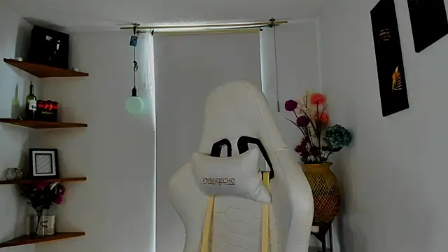 ScarlettMalbec online show from 01/09/25, 07:40