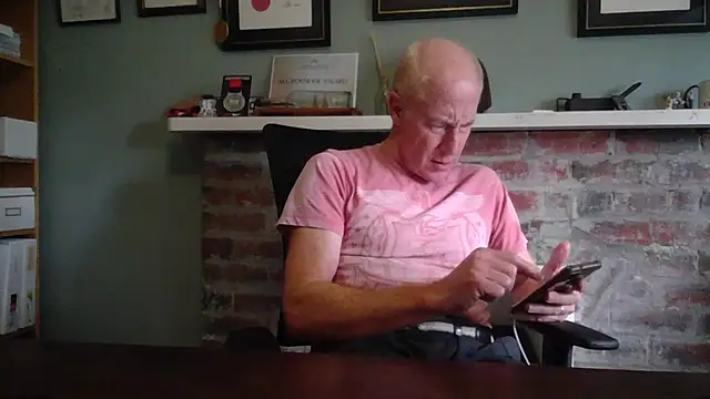 Snapshot of jiggy77777 chatting on 12/03/24, 02:36 jiggy77777 online show from 12/03/24, 02:36