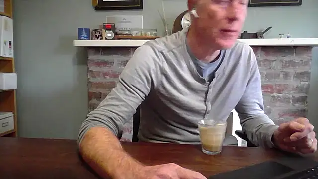 Snapshot of jiggy77777 chatting on 02/19/25, 10:53 jiggy77777 online show from 02/19/25, 10:53