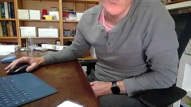 Snapshot of jiggy77777 chatting on 10/09/25, 03:04 jiggy77777 online show from 10/09/25, 03:04