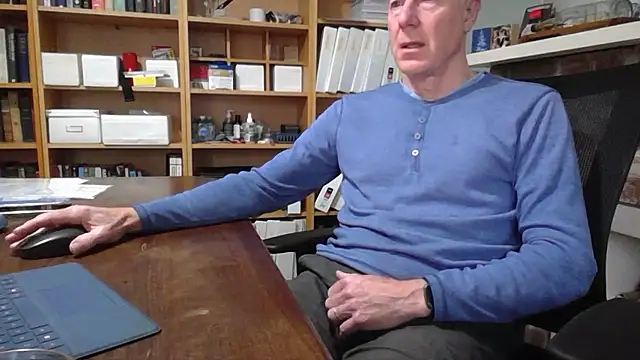 Snapshot of jiggy77777 chatting on 10/19/25, 09:59 jiggy77777 online show from 10/19/25, 09:59